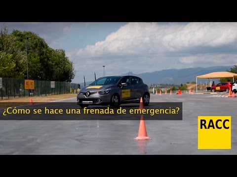 ¿Cómo se hace una frenada de emergencia?