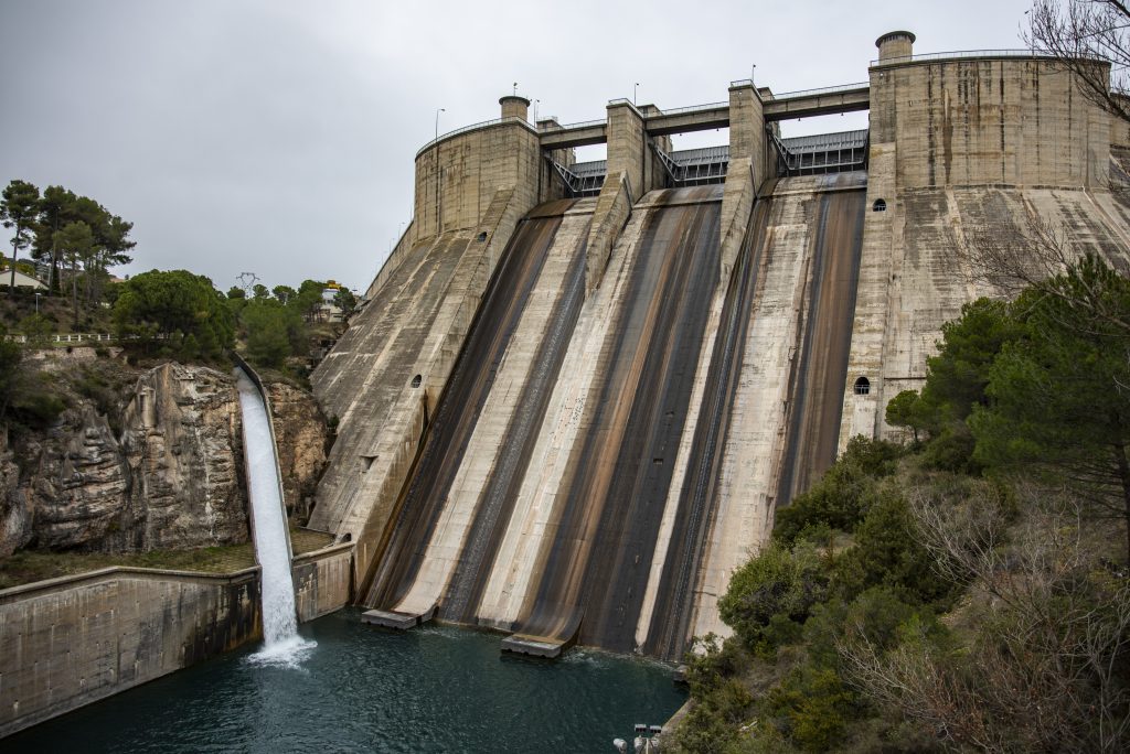 Presa de El Grado